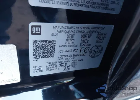 2022 Chevrolet Silverado 1500 High Country z USA, uszkodzony, nr VIN 1GCUDJEL2NZ636081